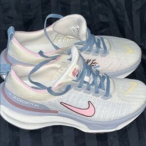 Nike Women’s White & Pastel Pink ZoomX Running Shoes